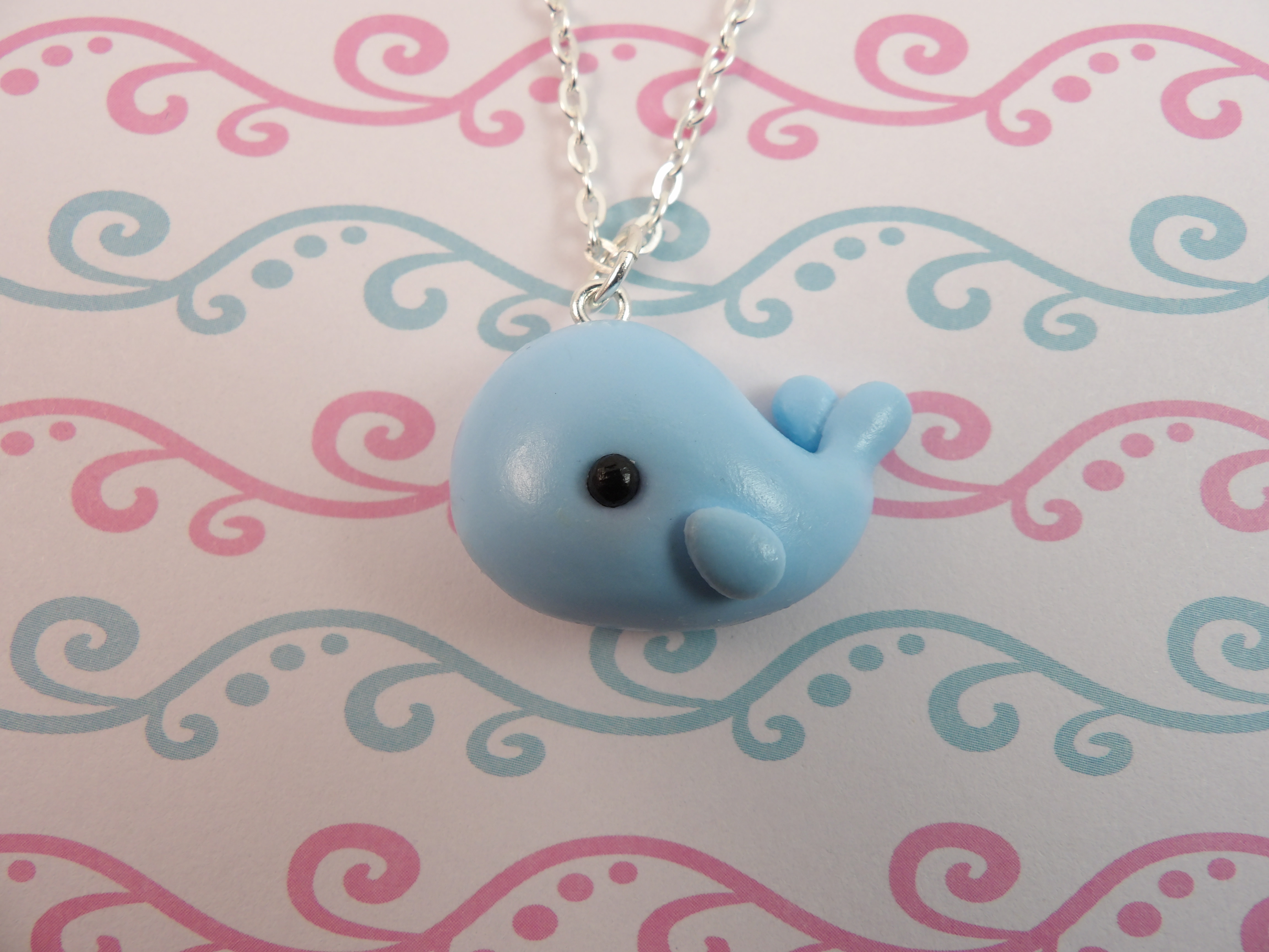 Collier Mi Long Chibi Baleine En Pate Polymere Fimo Kawaii