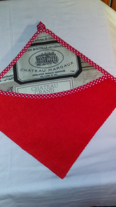 Essuie Mains Carres 50 X 50 Cm Rouge Etiquette Vin Chateau Margaux Linge De Maison Par Annie Couture Essuie Mains Carres 50 X 50 Cm Rouge Etiquette Vin Chateau Margaux Linge De Maison Par Annie Couture