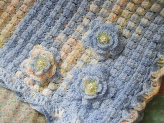 Chale Ou Plaid Bebe Couvertude De Lit Ou De Landau Modele Unique Accessoires Bebe Par Passetempscrochet