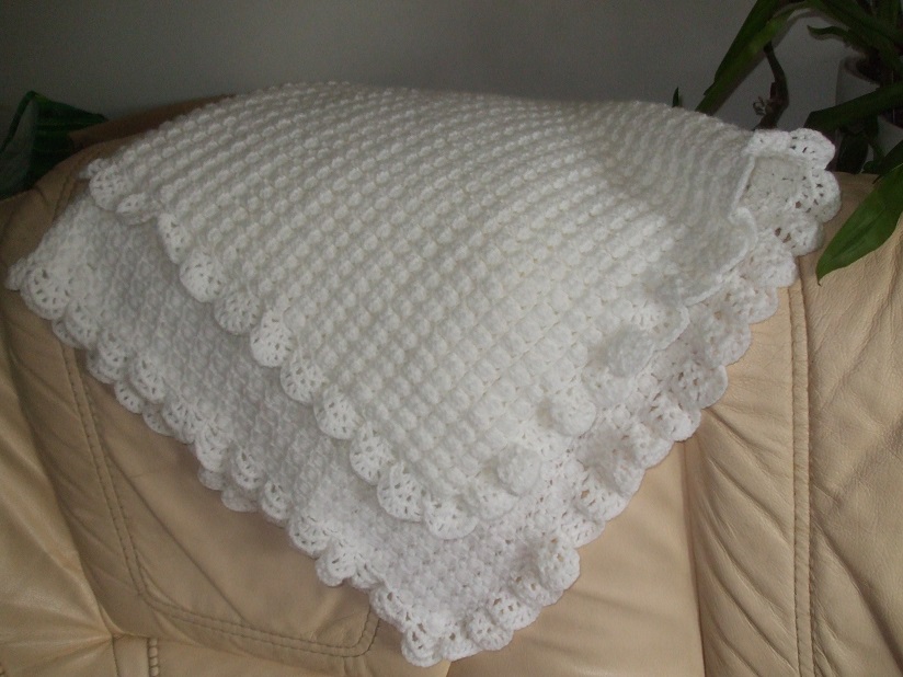 Plaid Couverture Chale Pour Bebe Tout Blanc Fait Main Au Crochet Accessoires Bebe Par Passetempscrochet