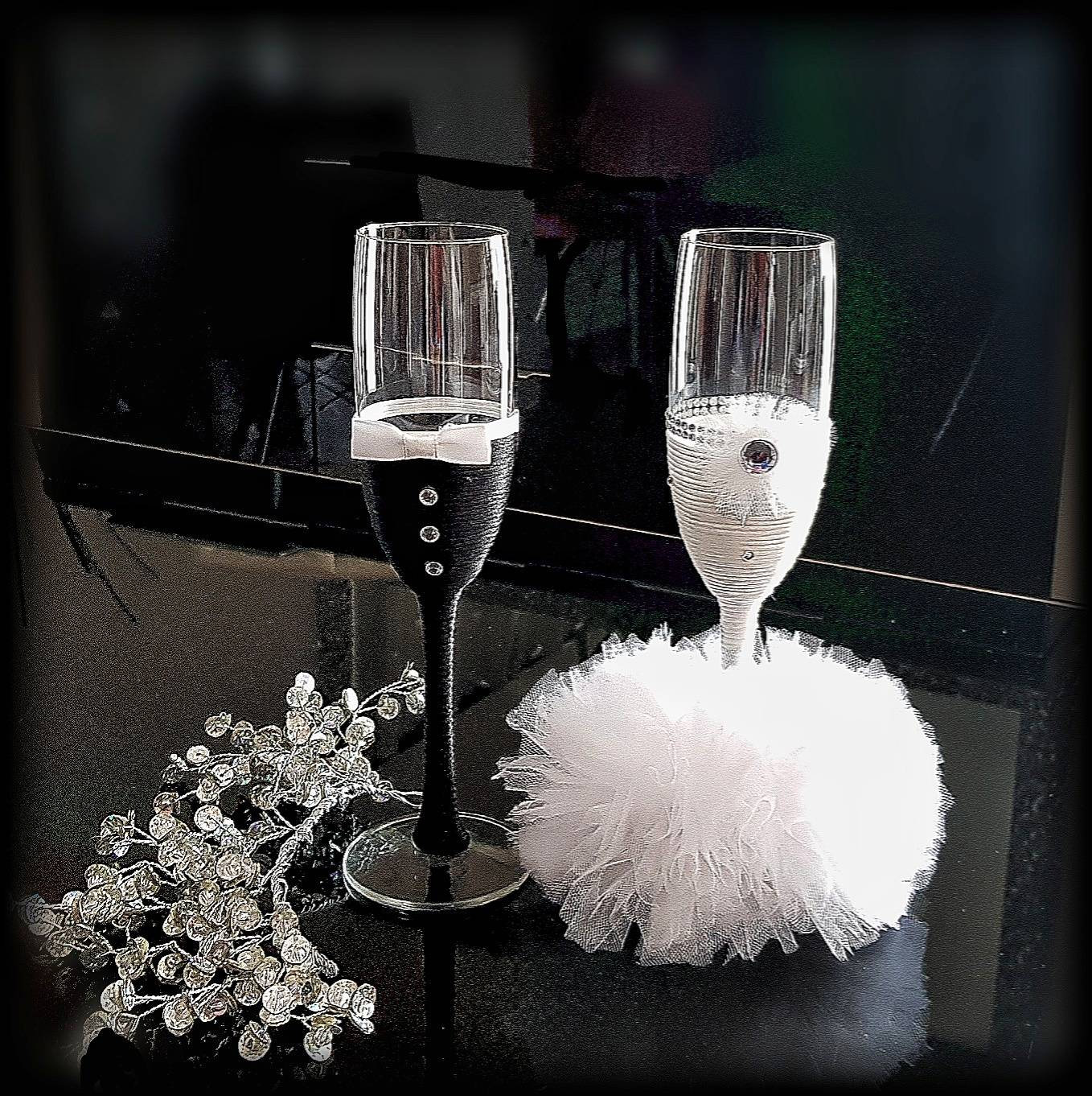 Flutes Champagne Personnalises Pour Votre Mariage Ou A Offrir Accessoires Mariage Par Atelierducintre Flutes Champagne Personnalises Pour Votre Mariage Ou A Offrir Accessoires Mariage Par Atelierducintre