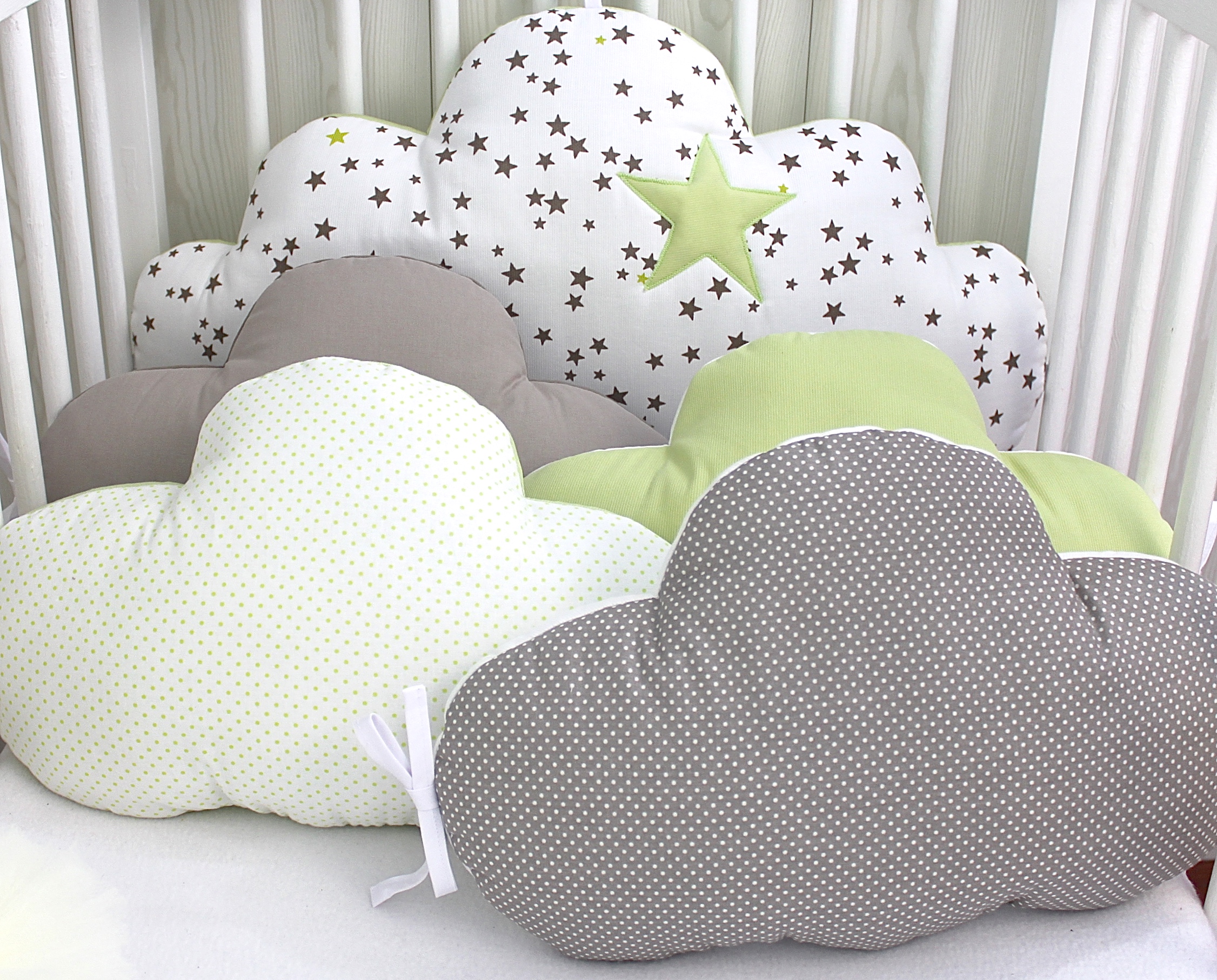 Tour De Lit Bebe 60cm Large Nuages 5 Coussins Blanc Vert Anis Et Taupe Accessoires Bebe Par Petitlion Tour De Lit Bebe 60cm Large Nuages 5 Coussins Blanc Vert Anis Et Taupe Accessoires Bebe Par Petitlion
