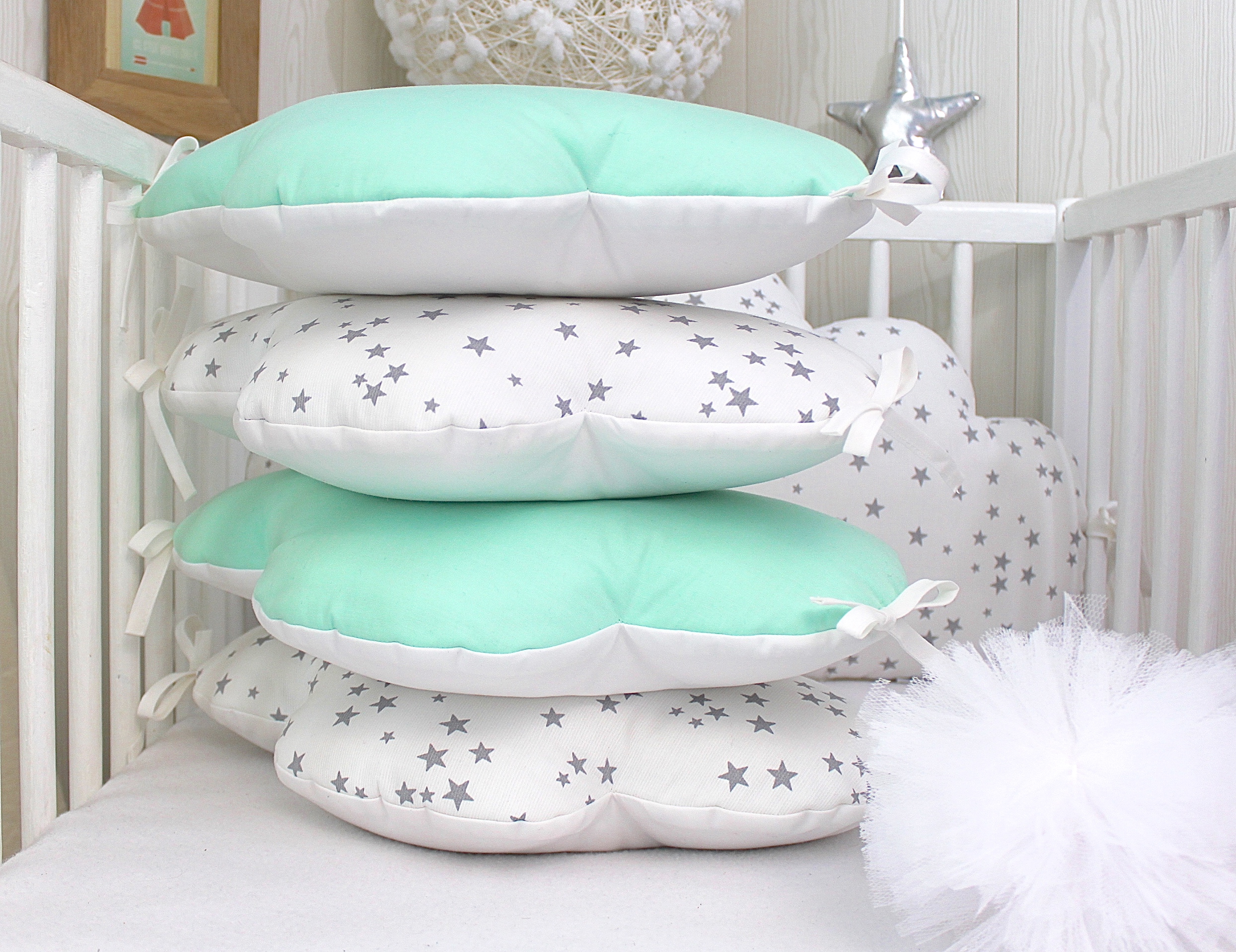 Tour De Lit Bebe 70cm Large Nuages 5 Coussins Blanc A Etoiles Grises Vert Menthe Accessoires Bebe Par Petitlion Tour De Lit Bebe 70cm Large Nuages 5 Coussins Blanc A Etoiles Grises Vert Menthe Accessoires Bebe Par Petitlion