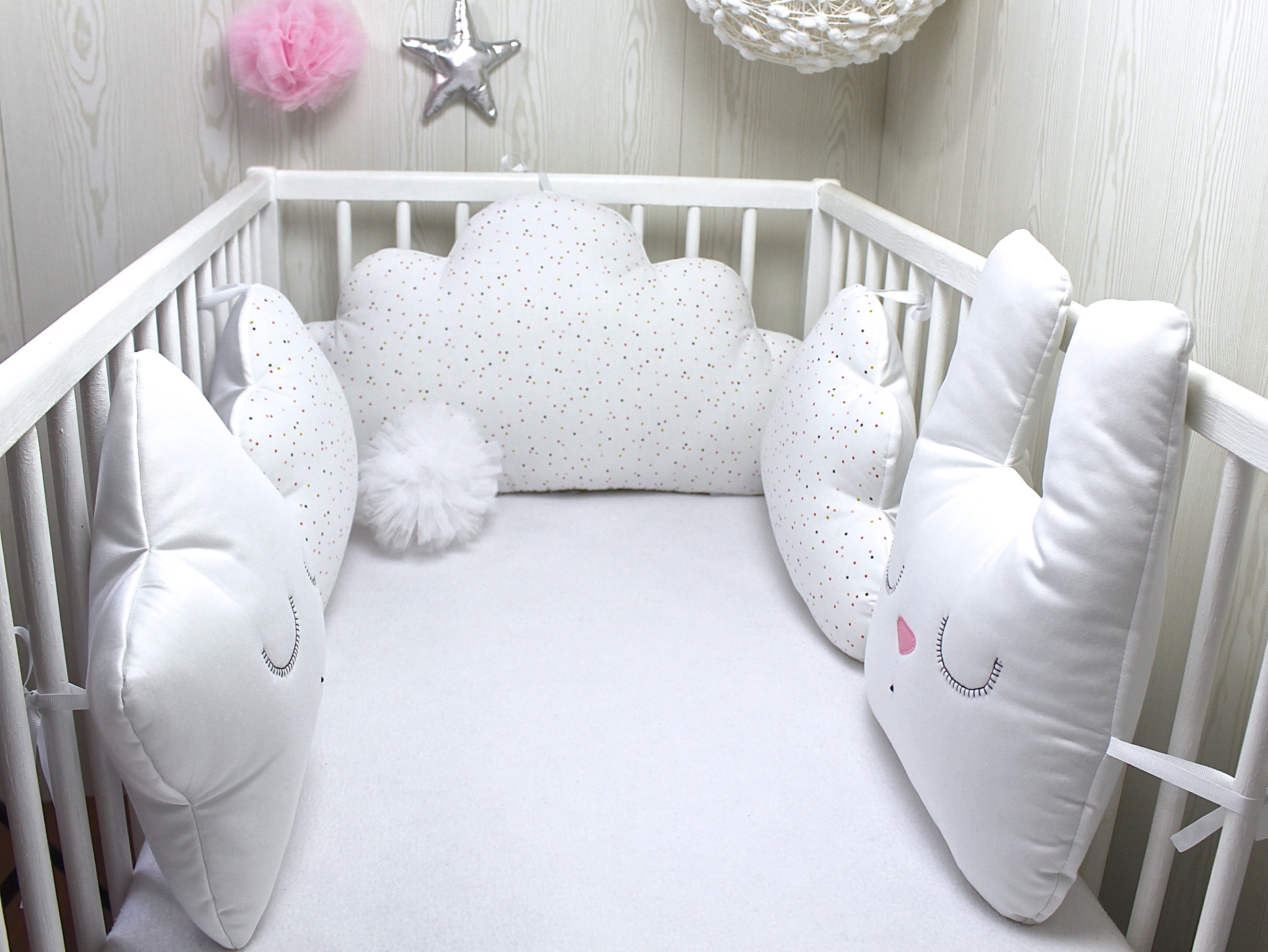 Tour de lit bébé en 60cm large, 5 coussins: lapin blanc, étoile et nuage