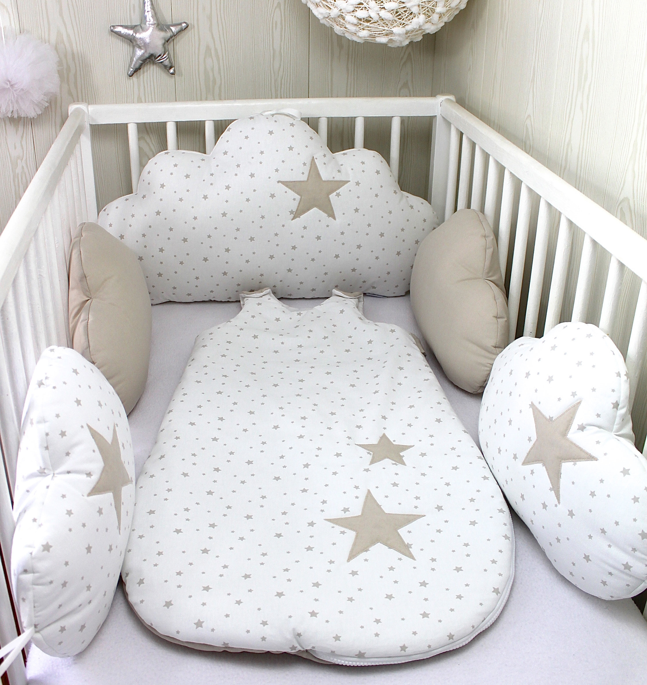 Gigoteuse bébé en blanc à étoiles beiges et beige uni, taille 6 à 20 mois,  : accessoires-bebe par petitlion