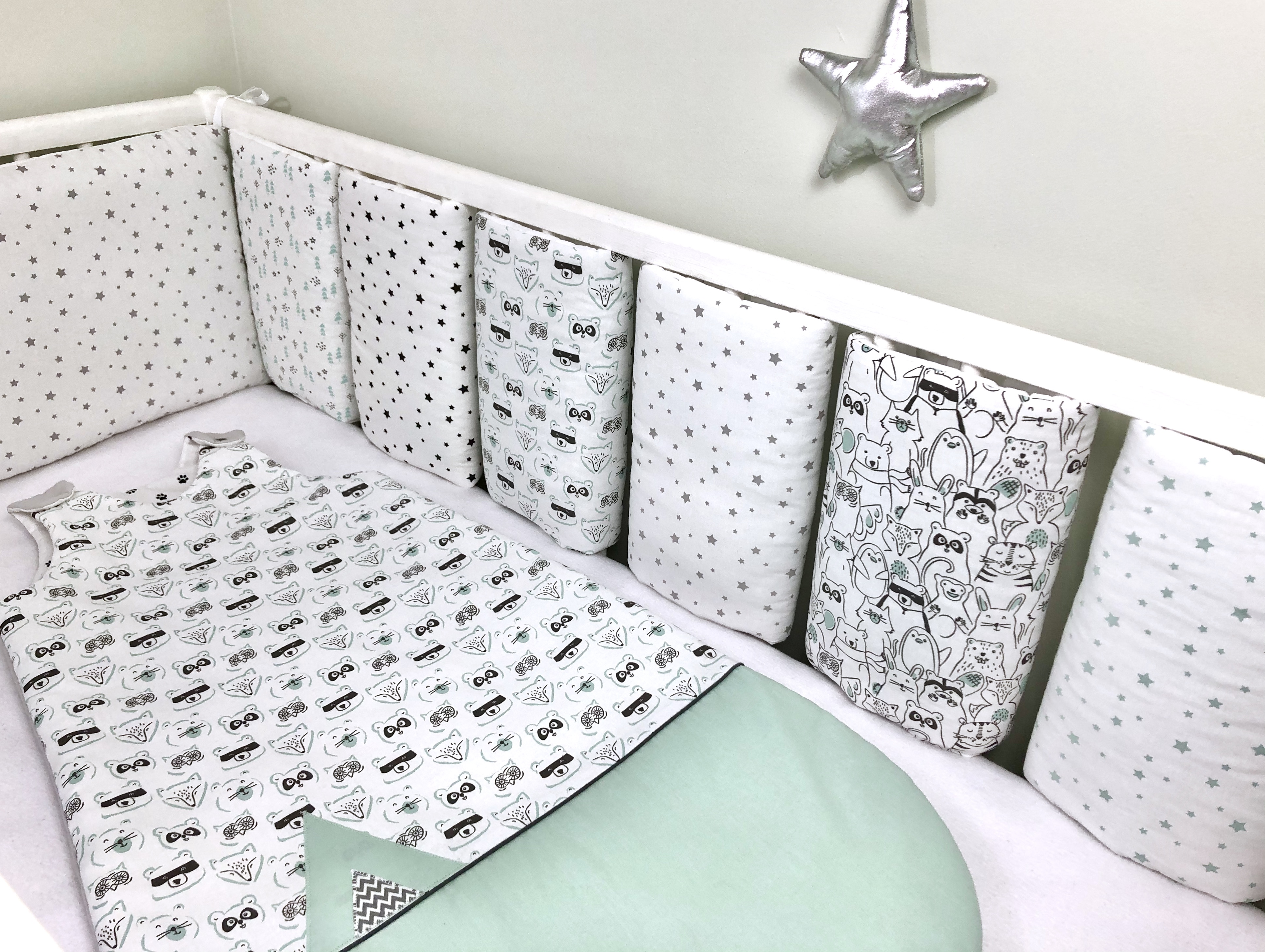 Lot De 6 Protection Assorties De Barreaux Pour Tour De Lit De Bebe Taille Au Choix De 14 A 18cm Large Motif Nature Et Animaux Realise A La Commande Accessoires Bebe Par Petitlion