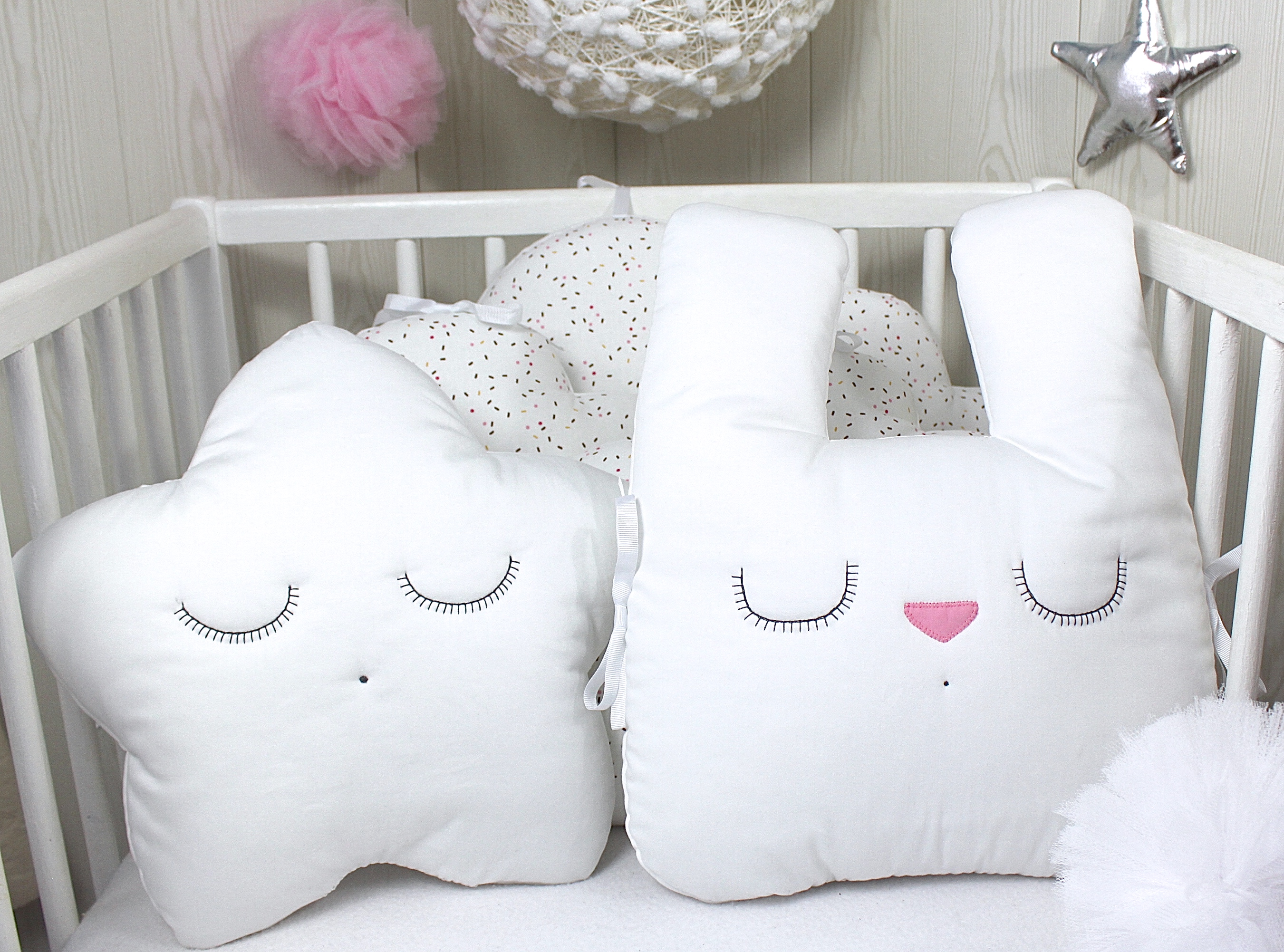 Tour De Lit Bebe Personnalise Pour Stephanie En 60cm Large 5 Coussins Lapin Blanc Etoile Et Nuage Accessoires Bebe Par Petitlion Tour De Lit Bebe Personnalise Pour Stephanie En 60cm Large 5 Coussins Lapin Blanc Etoile Et Nuage Accessoires Bebe Par Petitlion