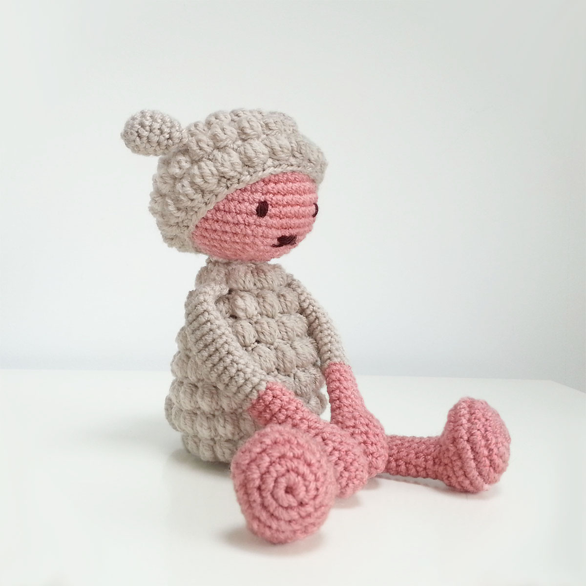 Cadeau doudou au crochet fait main pour la Saint-Valentin, peluche ours  amoureux au crochet amigurumi -  France