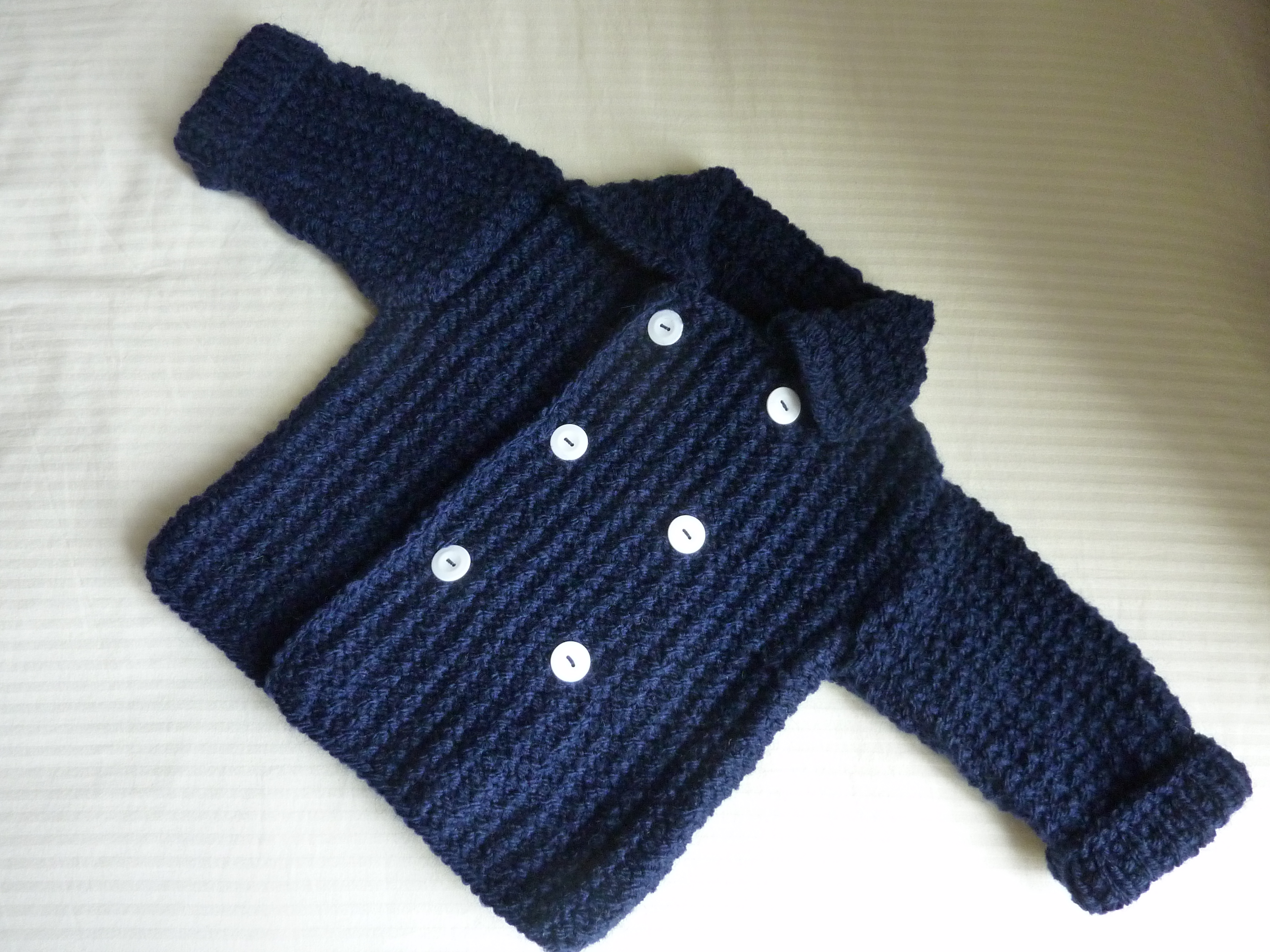 Gilet style caban bleu marine bébé garçon 100% laine. taille: 1 an :  accessoires-enfant par abracadafil