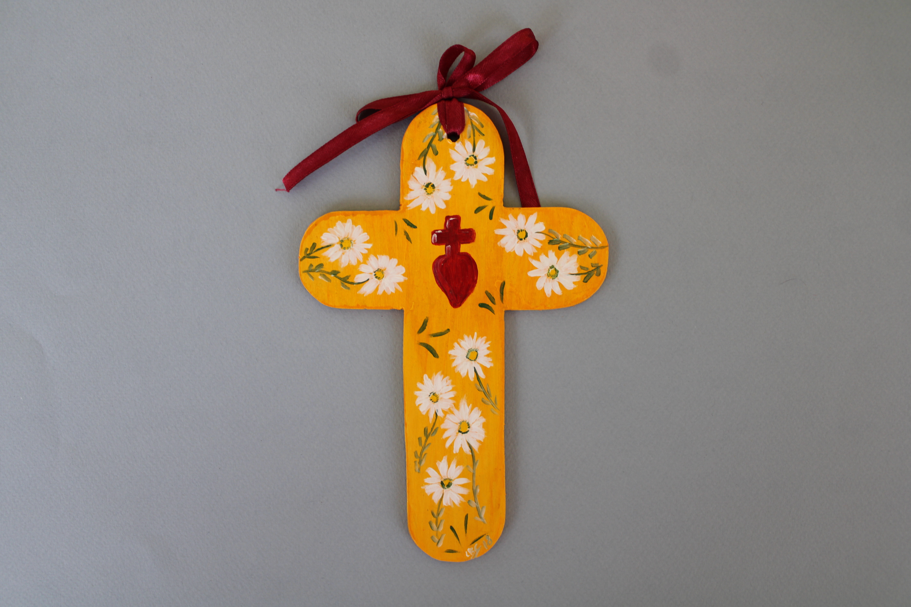 Croix De Bapteme Ou De Communion En Bois Sacre Coeur Et Paquerettes Blanches Sur Fond Jaune Accessoires Bebe Par 123creationslbc Croix De Bapteme Ou De Communion En Bois Sacre Coeur Et Paquerettes Blanches Sur Fond Jaune Accessoires Bebe Par 123creationslbc