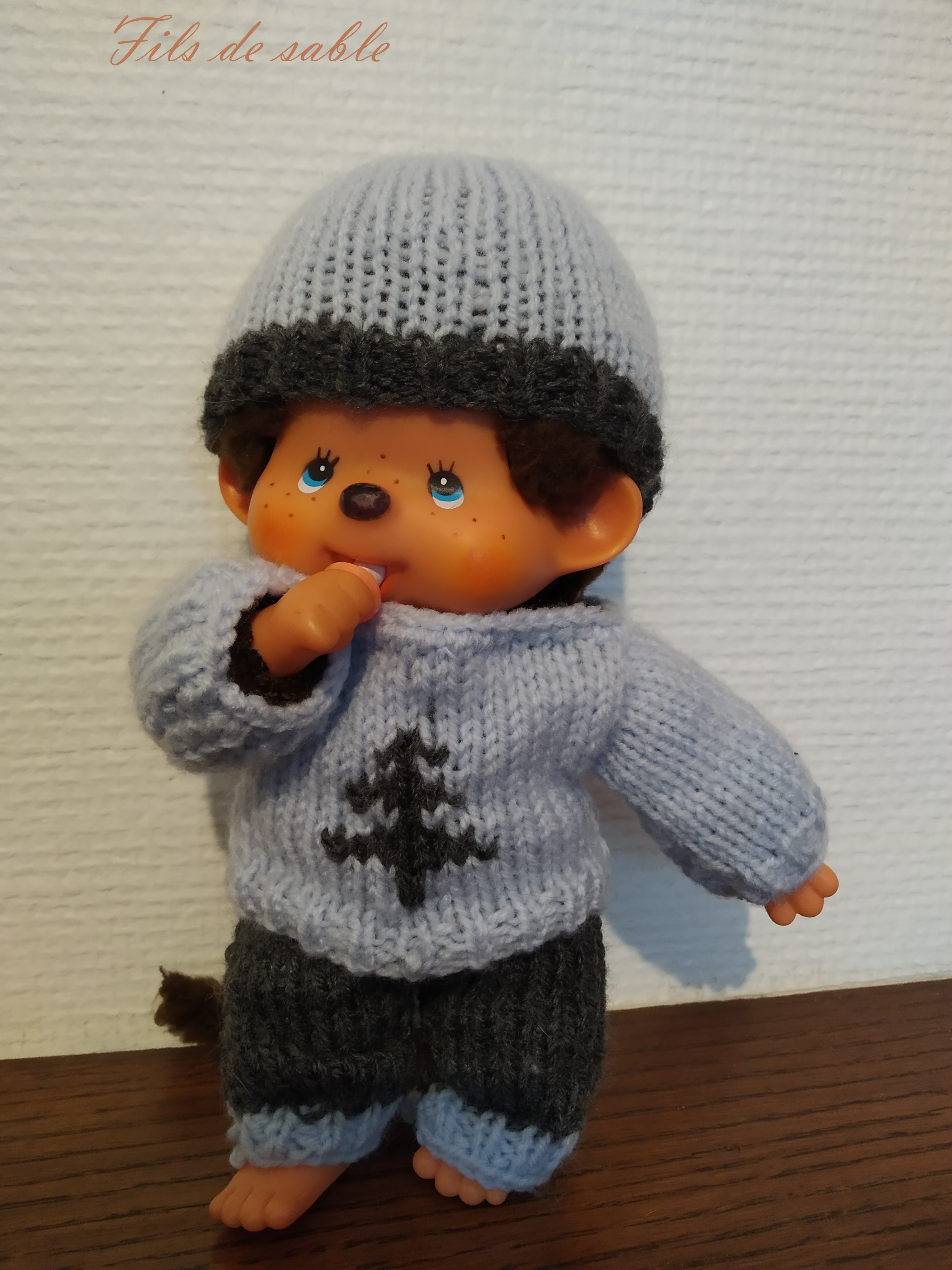 vetements kiki ou monchhichi, vetements poupées 20 cm