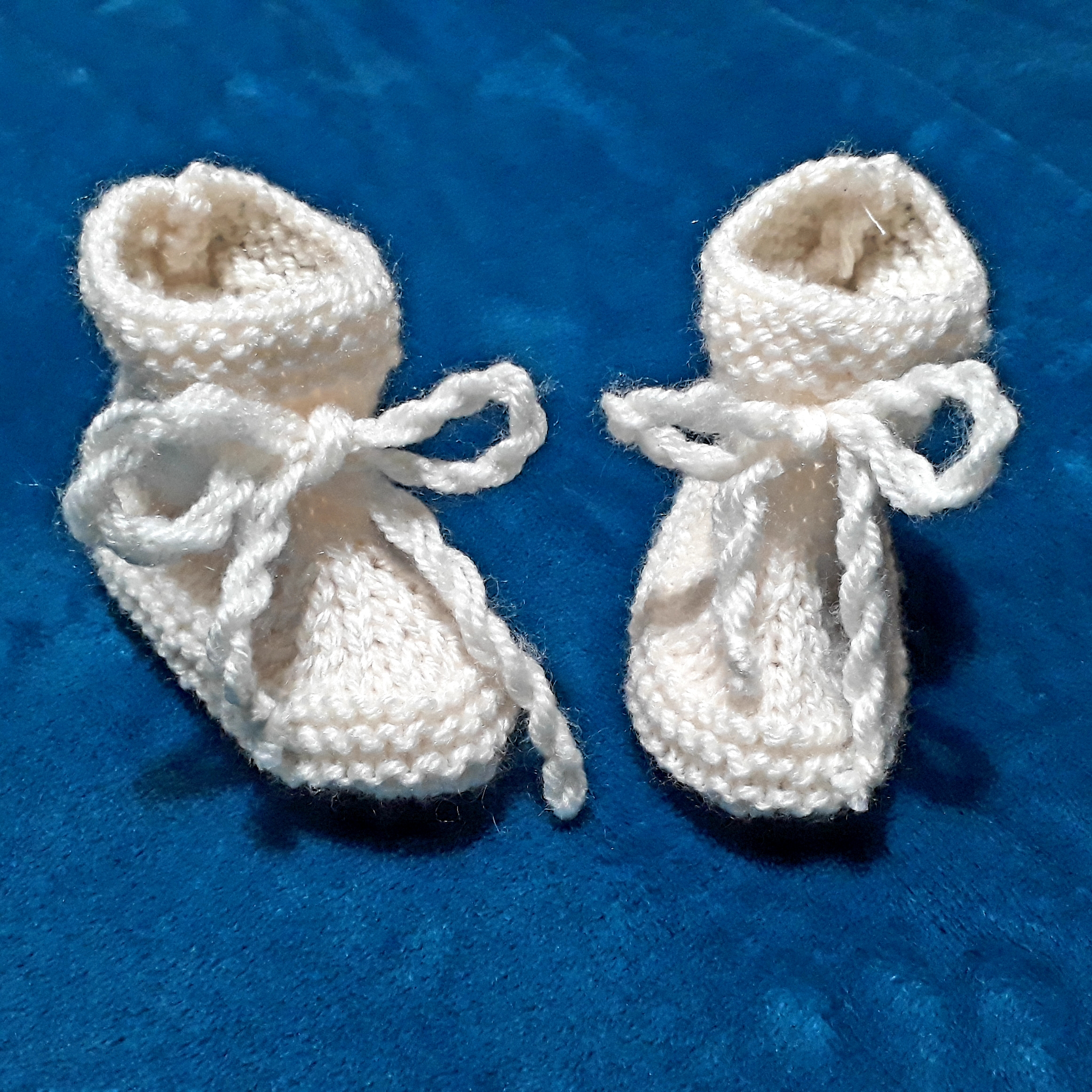 Ensemble Naissance Bebe Gilet Kimono Brassiere Tricot Chaussons Bebe Bonnet Beguin Accessoires Bebe Par Alittlemaille