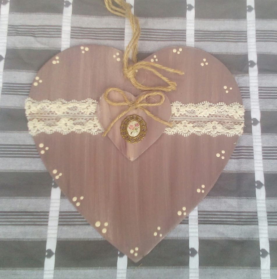 Coeur en bois : decoration-murale-maison par ateliercrearecup