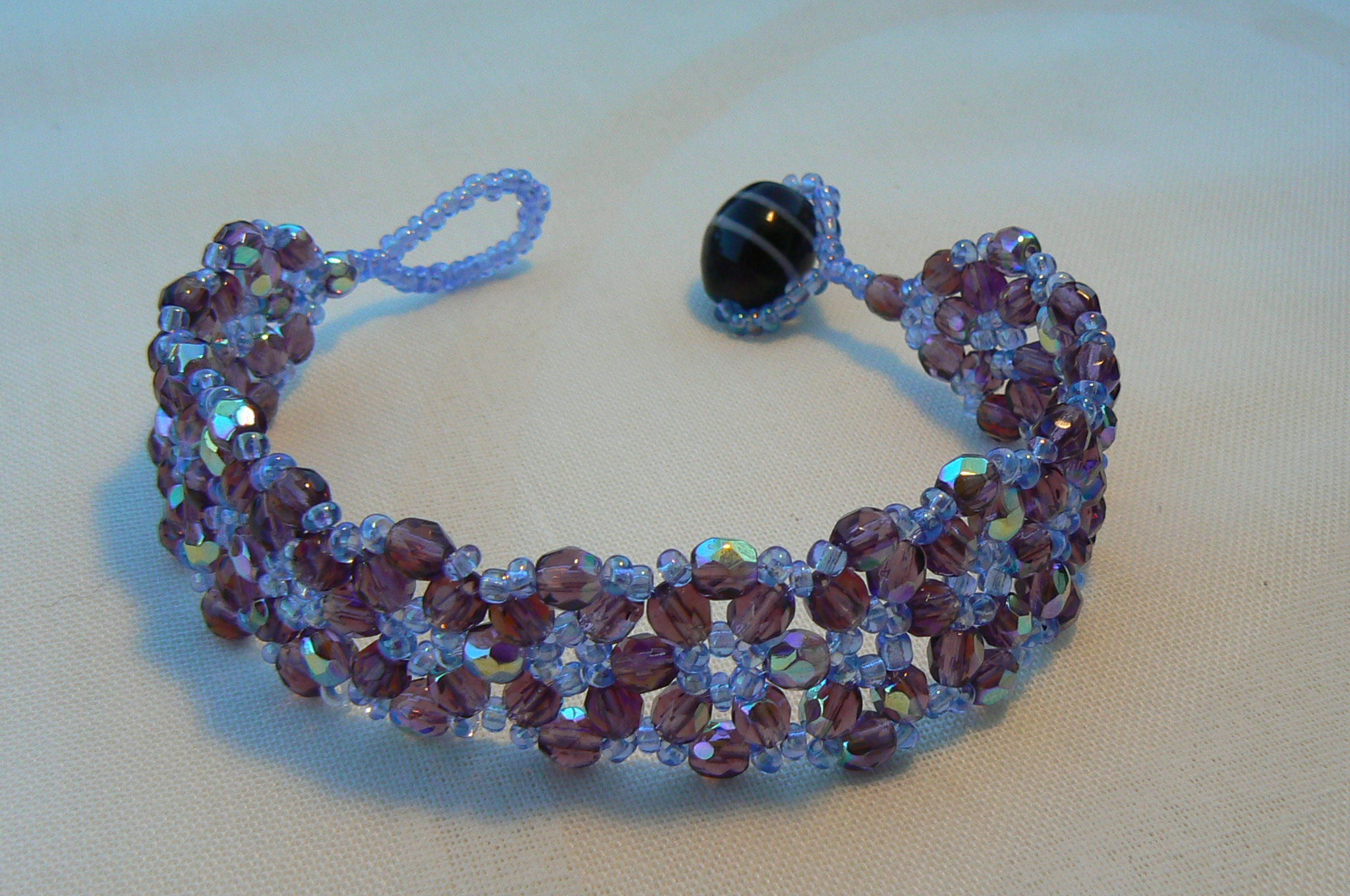 Bracelet Perles de cristal Swarovski et perles de rocaille Bracelet Perles de cristal Swarovski et perles de rocaille