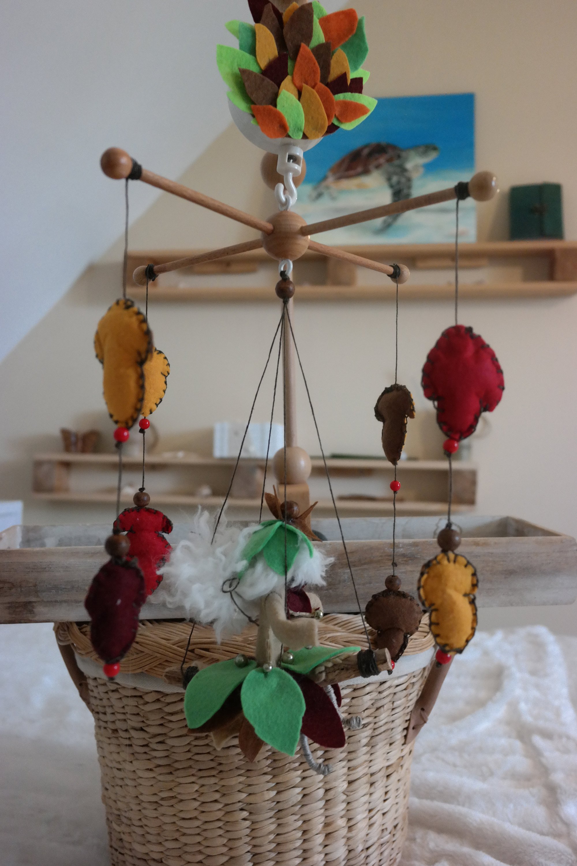 Mobile original musical tourne artisan fait main jouet de lit suspension bois  bébé naissance cadeau noel : enfants-cadeaux-naissance par  nat-home-by-ellibab