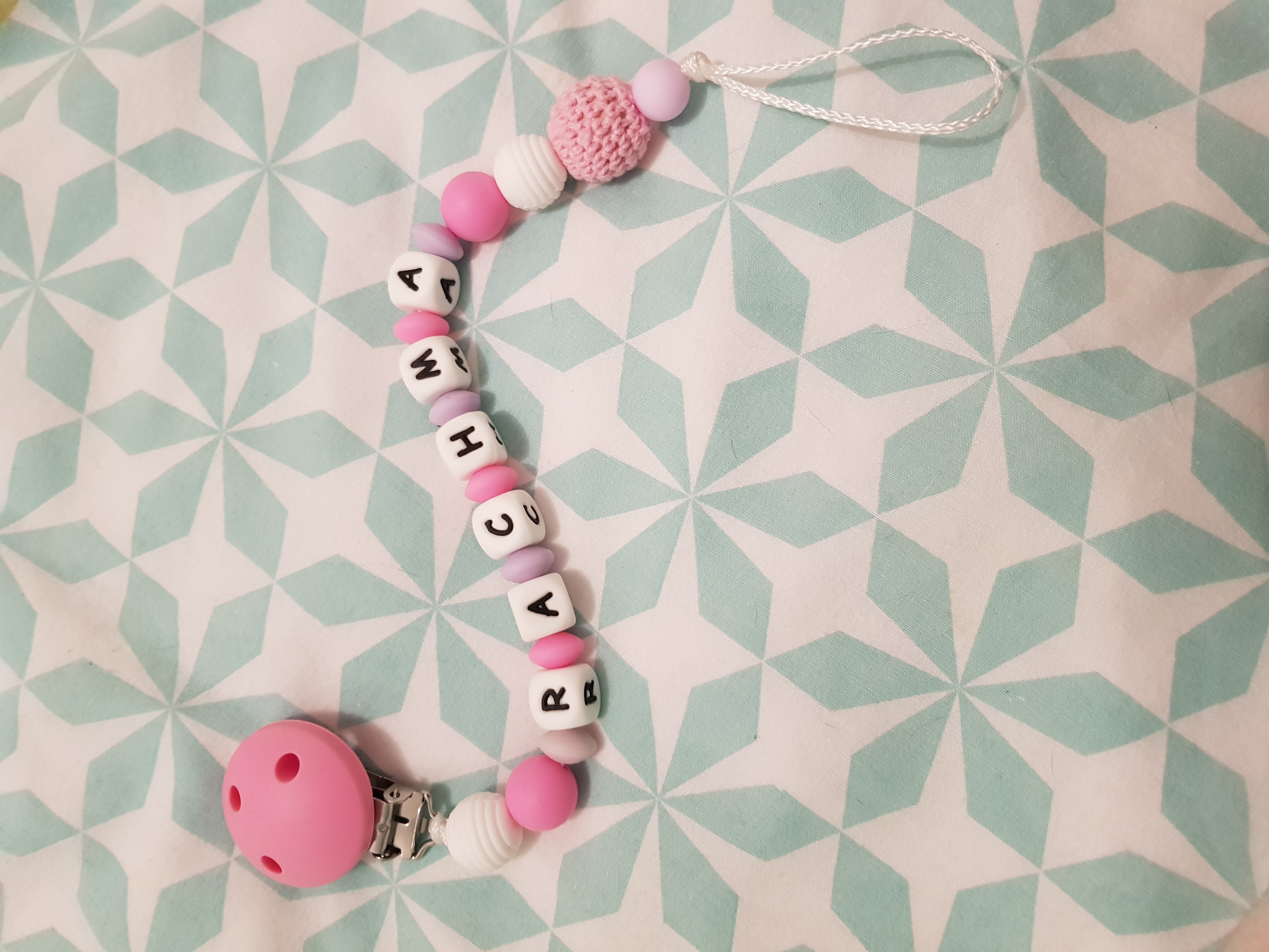 Attache tétine en perle de silicone : accessoires-bebe par babycreation