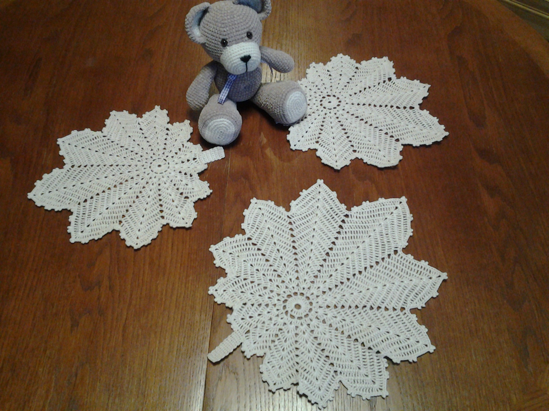 Napperon fait main / crochet neuf - Linge de maison