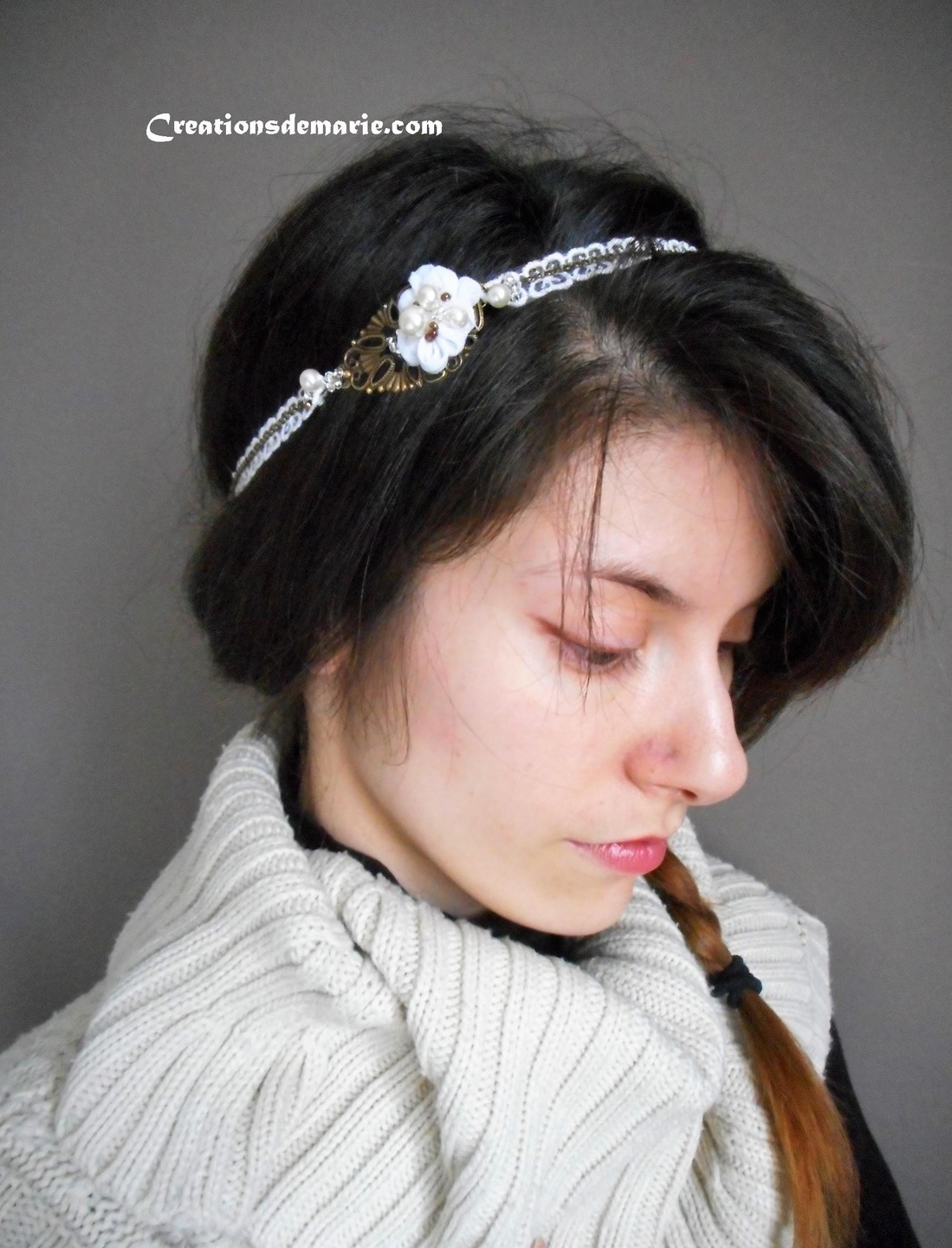 Headband bijou de tete mariage boheme dentelle et fleur blanche