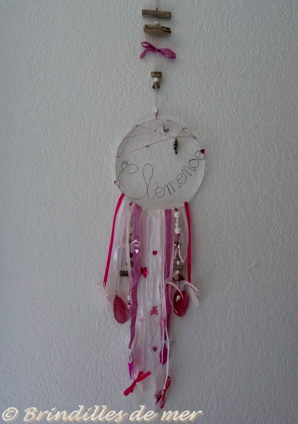 Attrape Reve Prenom Fille Bois Flotte Plumes Et Rubans Sur Mesure Decoration Pour Enfants Par Brindillesdemer