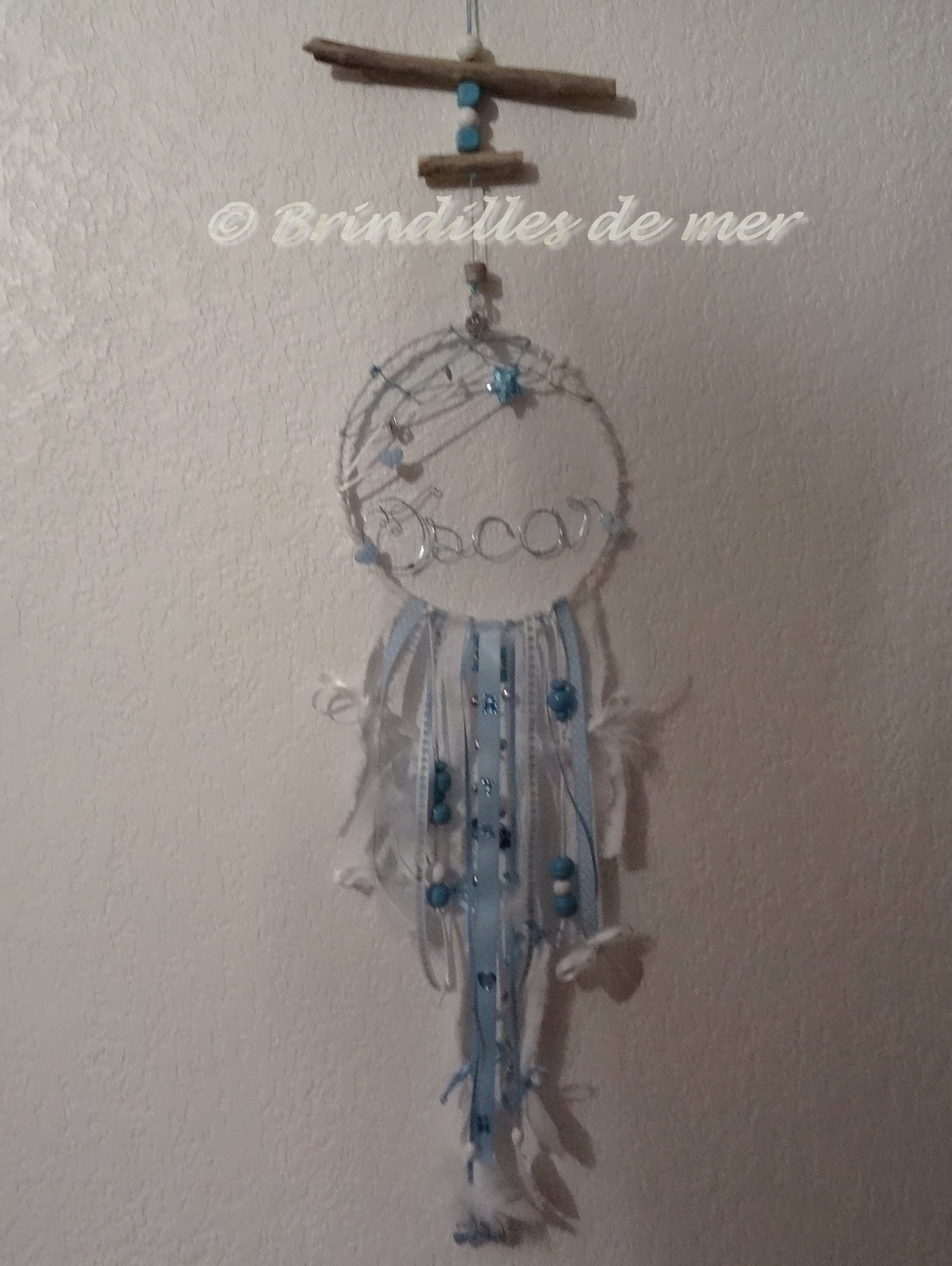 Attrape Reve Prenom Garcon En Bois Flotte Plumes Et Rubans Sur Mesure Decoration Pour Enfants Par Brindillesdemer