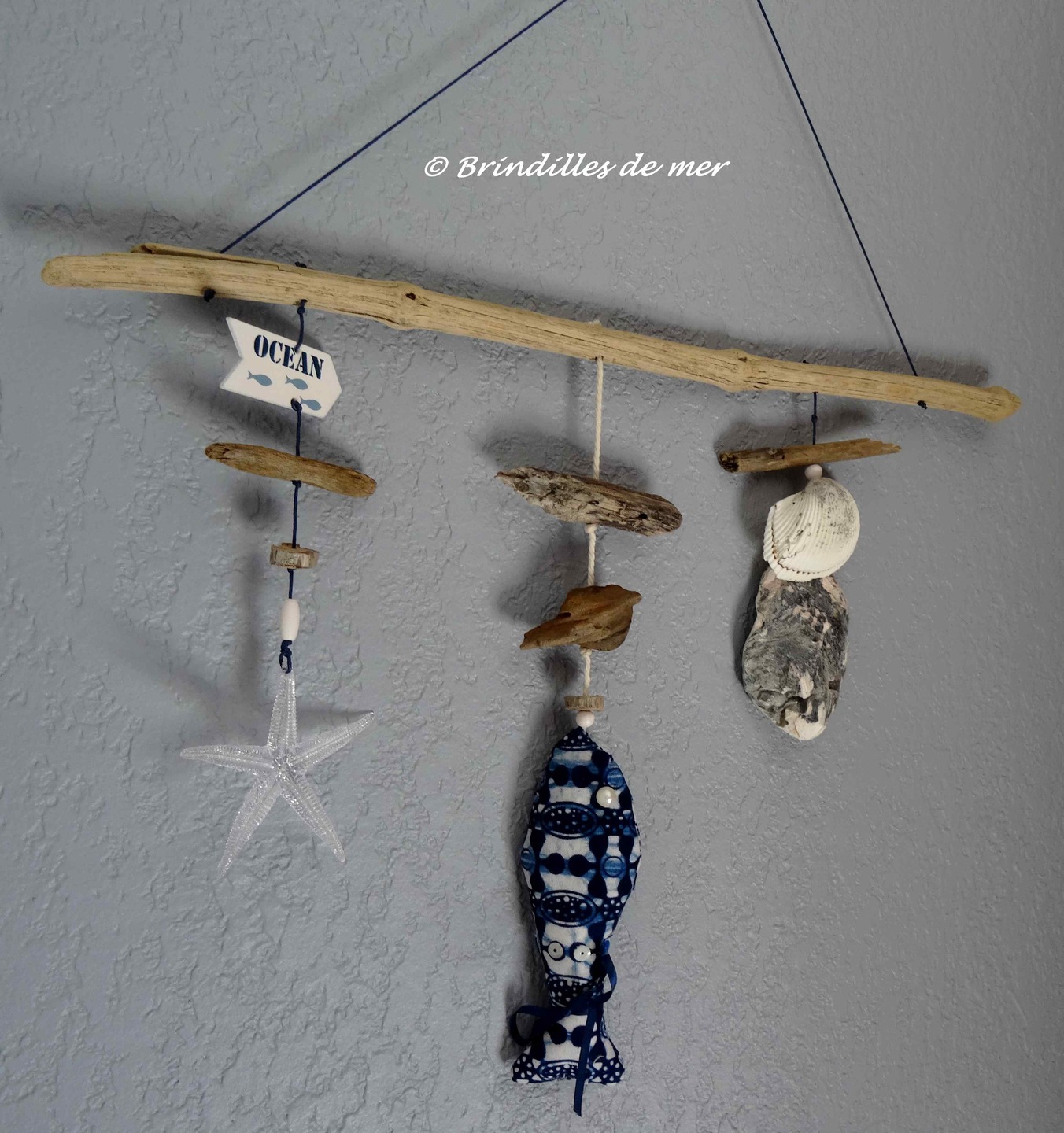Mobile De La Mer En Bois Flotte Et Poisson En Tissu Africain Enfants Peluches Doudous Par Brindillesdemer Mobile De La Mer En Bois Flotte Et Poisson En Tissu Africain Enfants Peluches Doudous Par Brindillesdemer