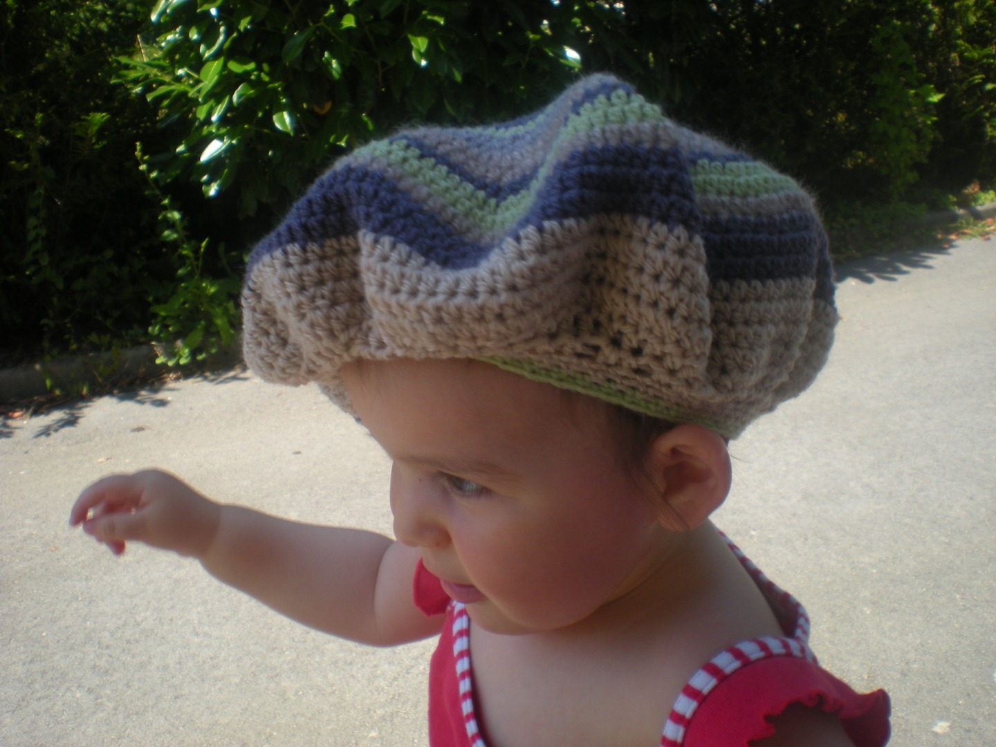 Beret Bebe Fille Beige Gris Vert Au Crochet Par Nanymadecreas1957