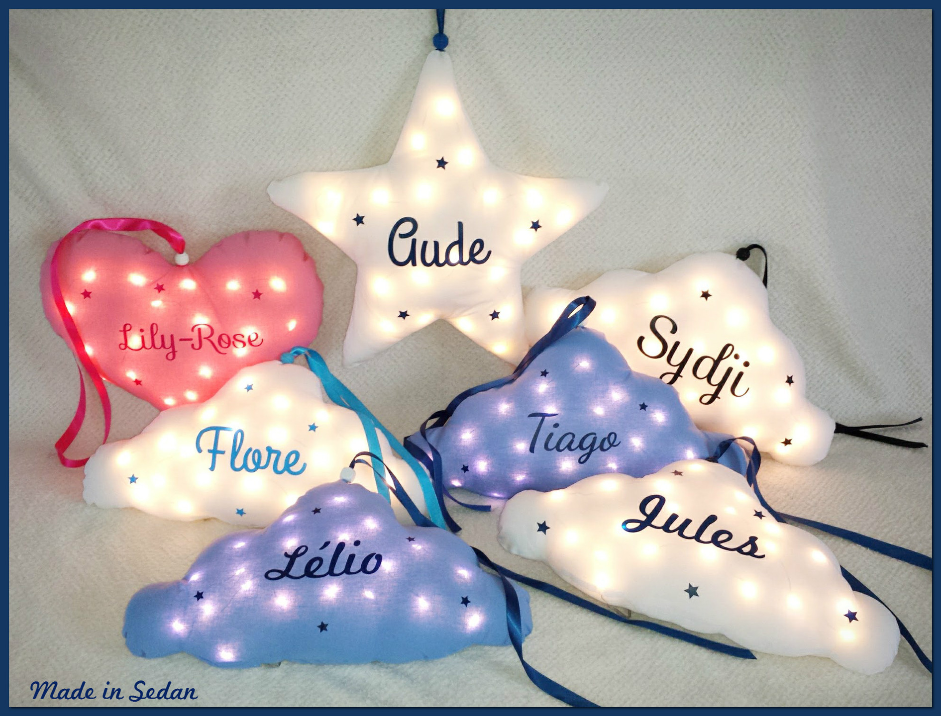 Veilleuse Nuage Etoiles Personnalisees Avec Le Prenom Bebe Garcon Decoration Pour Enfants Par Madeinsedan