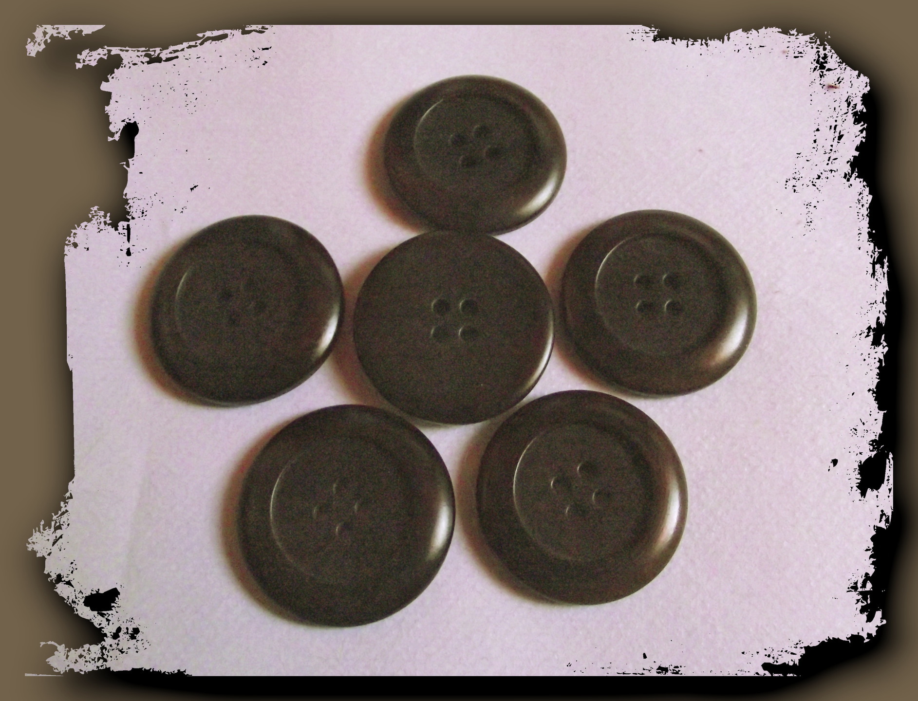 4 BOUTONS Marron Kaki 25 mm 2,5 cm Button sewing neuf lot couture 4 trous